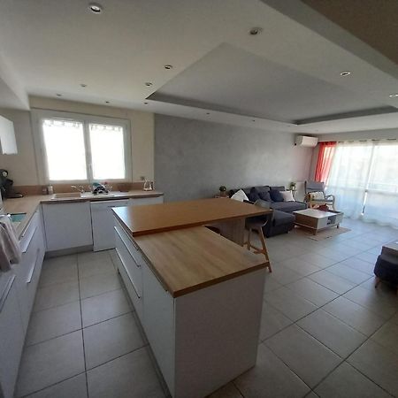 Appartement 1Er Etage, 66 M² La Seyne-sur-Mer Esterno foto